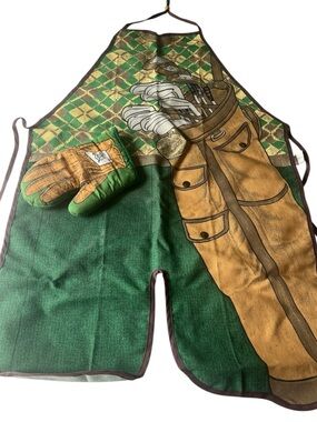 Vintage Green and Brown Golf-Print BBQ Apron with Glove Motif.  New without Tags